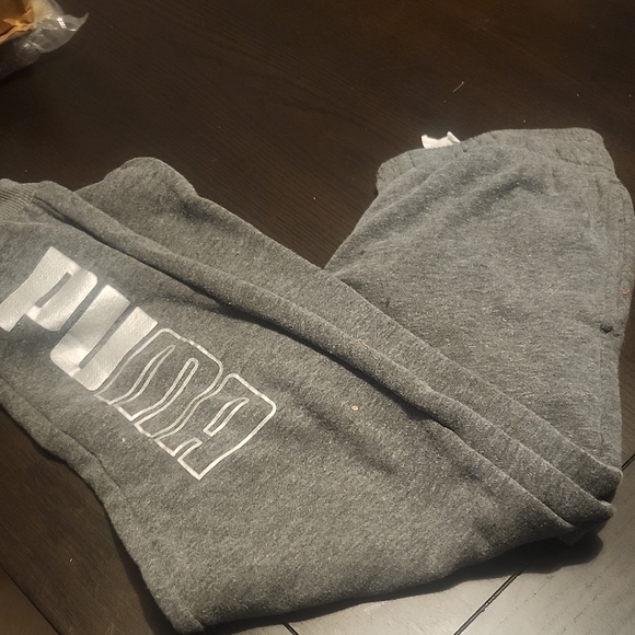 Puma Kids Gray Sweatpants - Picture 1 of 1